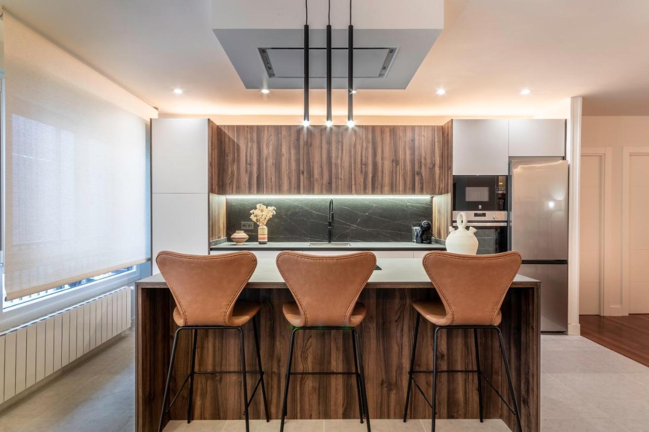New! Lovely 4-Bedroom Loft In Більбао Екстер'єр фото